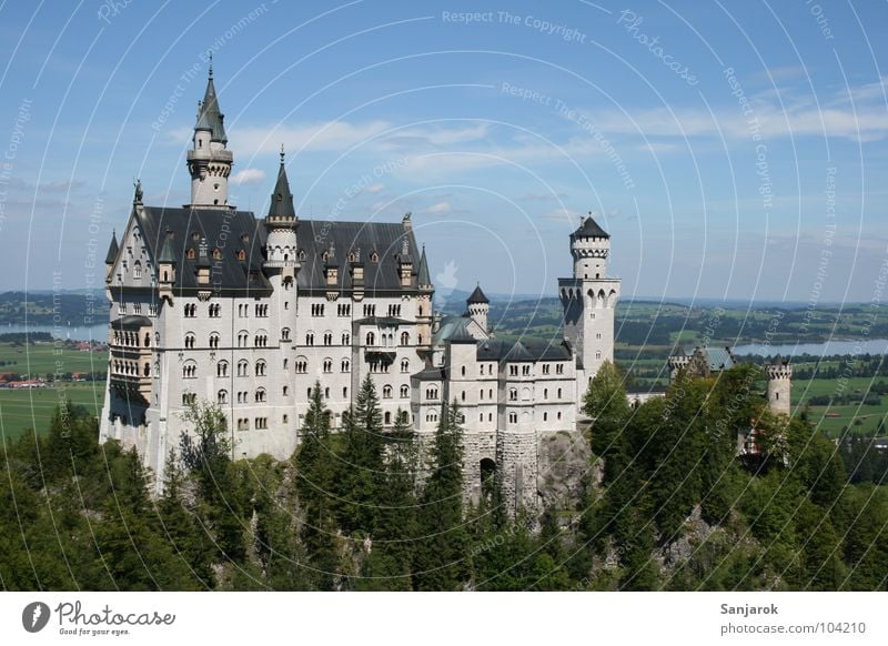 Neuschweinstein the Second Neuschwanstein Vacation & Travel Leisure and hobbies Action Hiking Tourist Famousness Japanese American Lake Forggensee Peak Forest