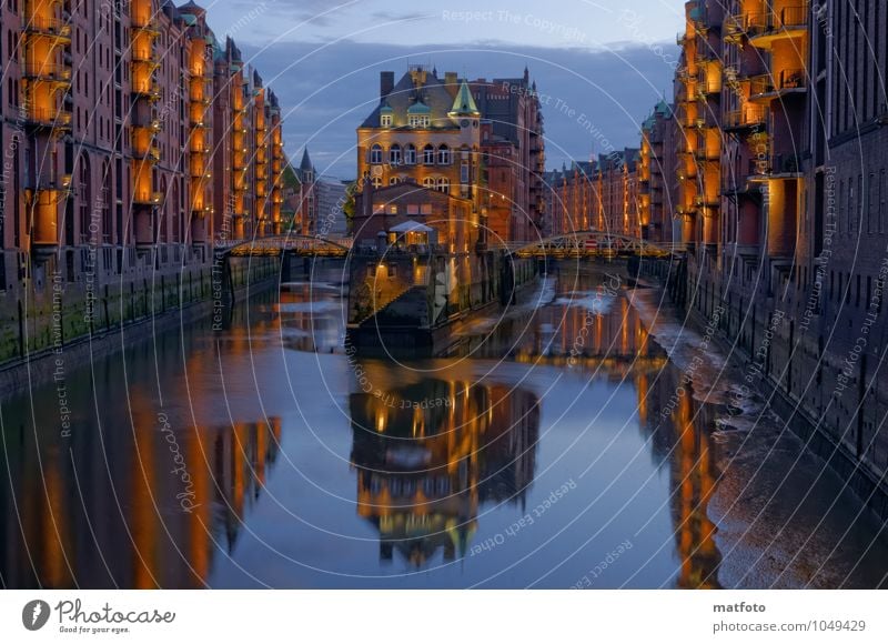 Hamburg Speicherstadt at night 1 Water Night sky Summer River bank Port of Hamburg Old warehouse district Town Port City Deserted House (Residential Structure)