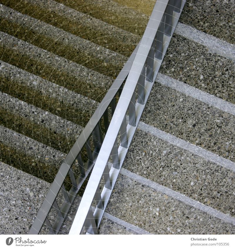 traffic point Oncoming traffic Staircase (Hallway) Gymnasium Story Gray Steel Bird's-eye view Architecture Detail Stairs past each other Upward Downward