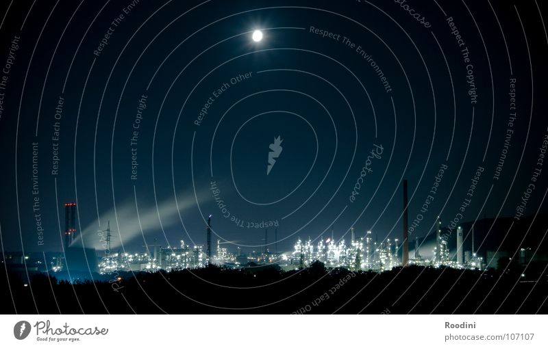 Colony Oil Natural gas Refinery Night Dark The Ruhr Gasoline Diesel Machinery Work and employment Construction Raw materials and fuels Mine tower Source