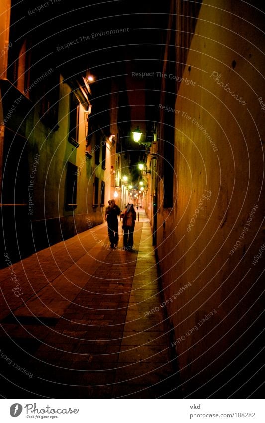 bari gothic barcelona Night Alley Barcelona Light Brown Together Wide angle Long exposure Entrance Way out Late Dark Traffic infrastructure Colour Shadow