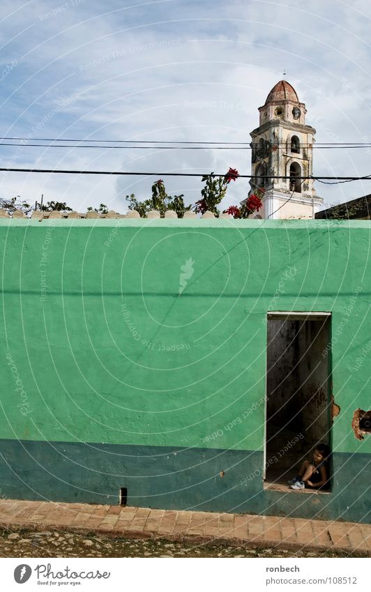 Boy at the gate Cuba Green Historic Wall (building) Small Wall (barrier) Child Summer Grief Boredom Feeble Boy (child) Trinidade Arm Simple Street Loneliness