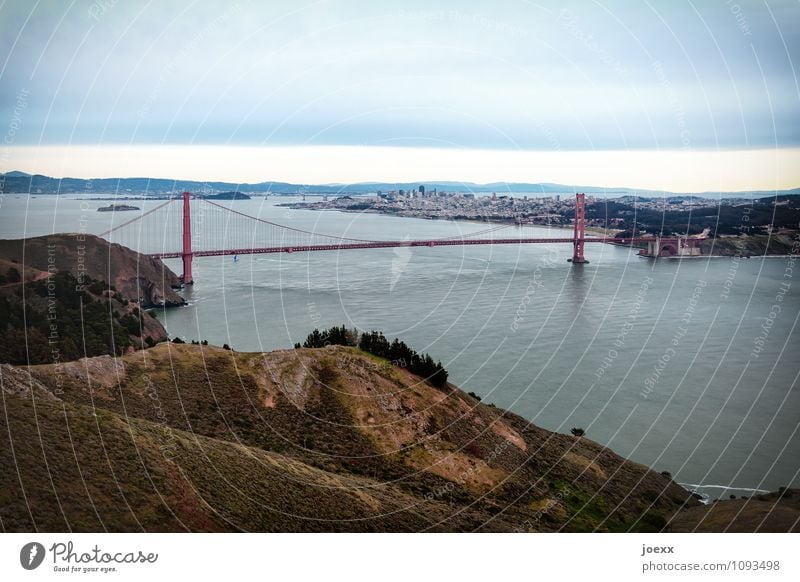 landmarks Tourism City trip Water Sky Mountain San Francisco bay USA Town Bridge Tourist Attraction Landmark Golden Gate Bridge Street Large Historic Beautiful