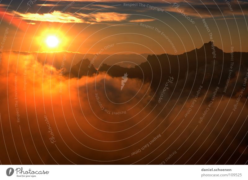 Sunset in front of the hut (the sweat is dried) Cirrus Climate change Switzerland Bernese Oberland Mountaineering Leisure and hobbies Endurance Clouds