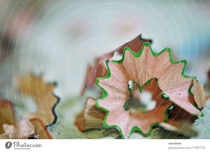 even more chips Wood Wood shavings Crayon Shallow depth of field Blur Pointed Trash serrated Draw Painting (action, artwork) Preparation