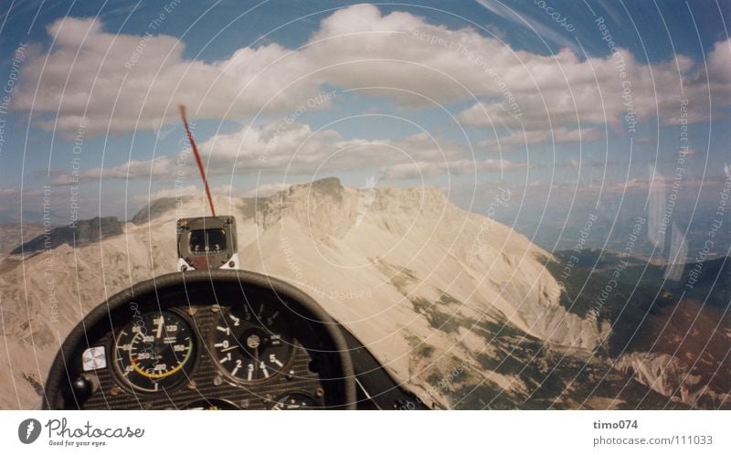 Gliding on a slope Cockpit Clouds Compass (Navigation) Panorama (View) Sailing Glide Warmth Altimeter Pilot Copilot Aerial photograph Aviation Sky Sewing thread