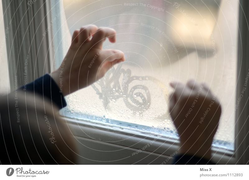 whorls Playing Human being Child Hand Fingers 1 3 - 8 years Infancy Drops of water Bad weather Window Draw Cold Wet Spiral Painting (action, artwork)