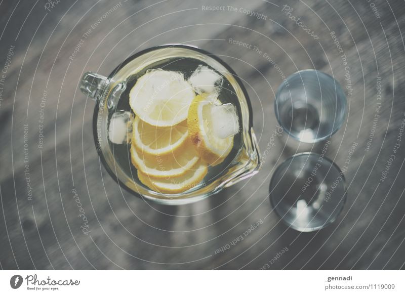 Lemon Water Food Beverage Drinking Cold drink Drinking water Lemonade Yellow Refreshment Glass Decanter Ice cube Colour photo Interior shot Studio shot Detail