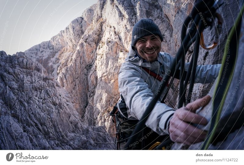 Stand! Climbing Expedition Mountain Sports Mountaineering Human being Masculine Young man Youth (Young adults) 1 30 - 45 years Adults Nature Landscape Winter