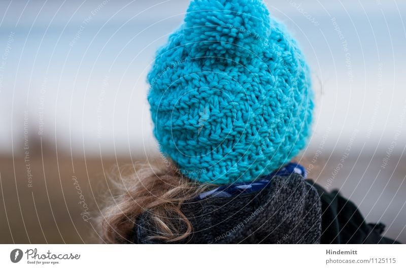 bobble cap, bobble cut Far-off places Freedom Winter Human being Feminine Young woman Youth (Young adults) Woman Adults 1 13 - 18 years Child 18 - 30 years