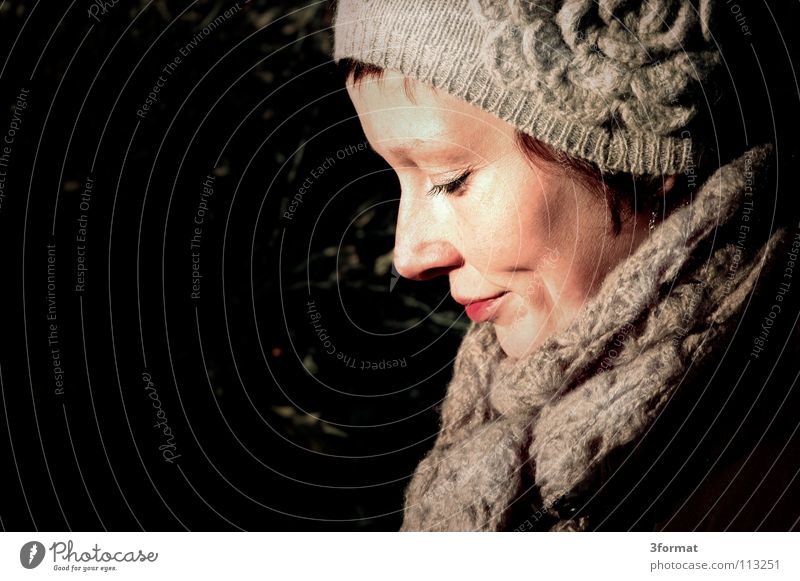 autumn day Calm Portrait photograph Silhouette Woman Cap Back-light Face Familiar Baseball cap Rose Autumn Sunlight Shadow play Cold Light Bright Dark