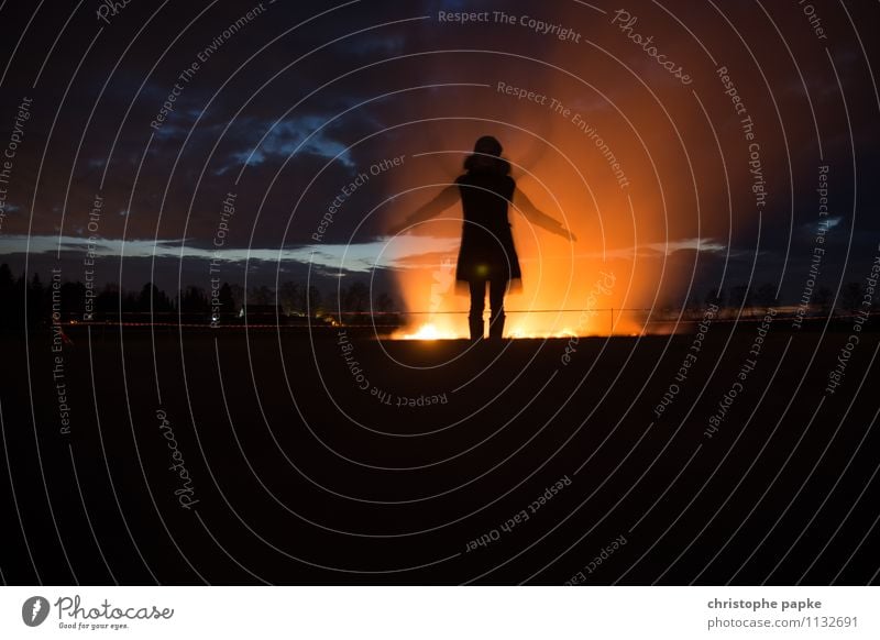 shadow angel Human being 1 Field Illuminate Exceptional Threat Dark Movement Apocalyptic sentiment Surrealism Fire Easter fire Angel Motion blur Paradise Mystic