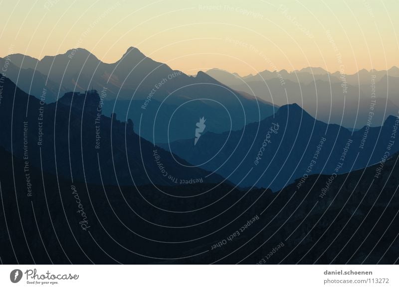 Sunrise (4 o'clock !!) Light Horizon Sunset Switzerland Bernese Oberland Hiking Mountaineering Leisure and hobbies Endurance White Clouds High mountain region