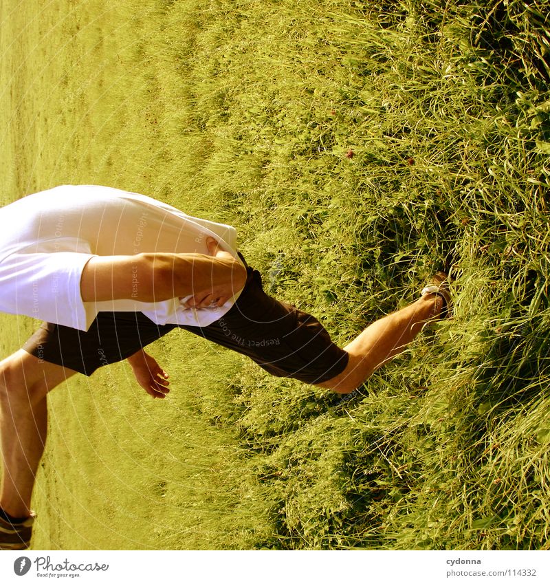 I'm going to go ... Spring Summer Meadow Grass Green Man Fellow Style Posture Blade of grass Field Emotions Release Beautiful T-shirt Ascending Straddle