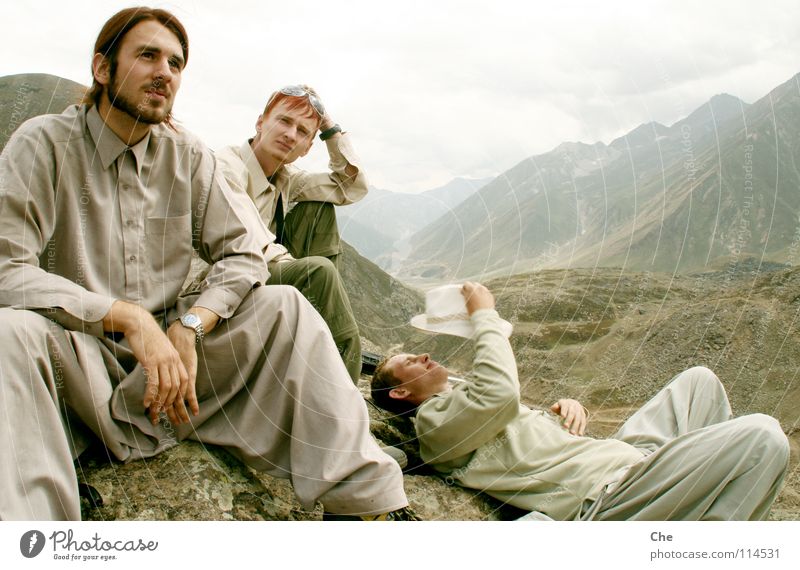 Three on the mountain Pakistan Mountaineering Vacation & Travel Hiking Jammu, Ladakh, Kashmir Effort Hard Calm Peak Eyeglasses Vantage point Far-off places