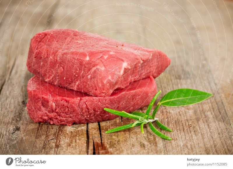 raw steaks Steak Roastbeef Raw hip steak Roast joint Filet mignon Beef Meat Wooden board Pork tenderloin Cattle Steakhouse Barbecue (event) Restaurant