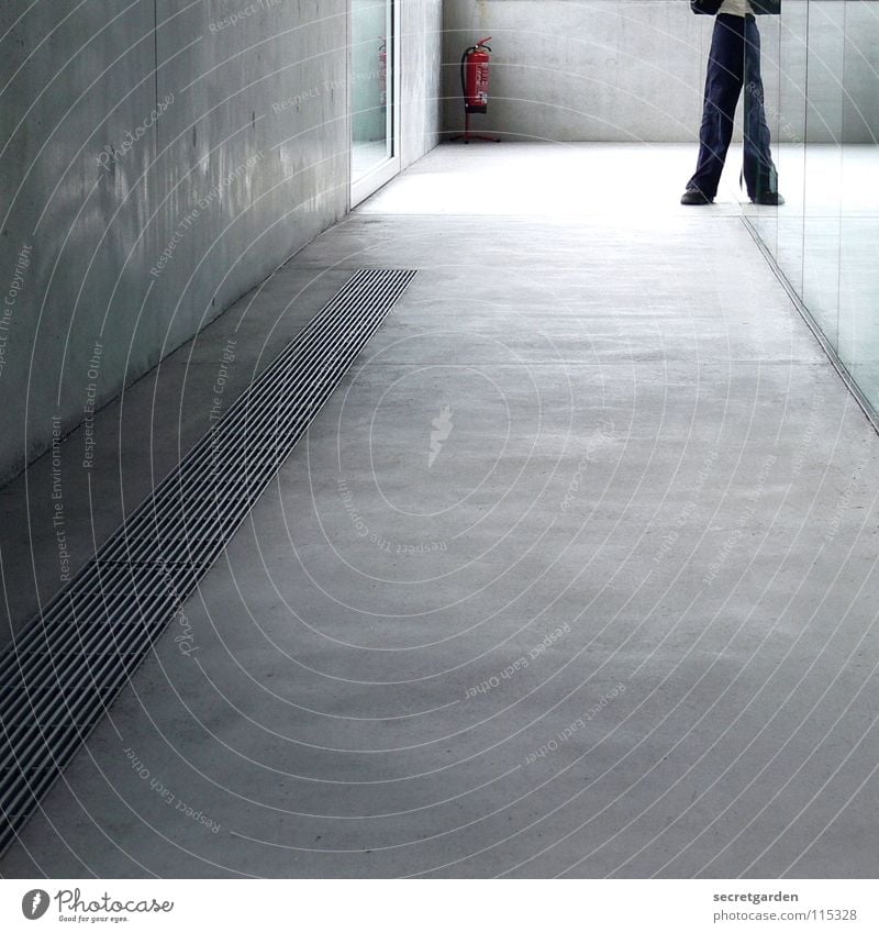 optical illusion Room Hallway House (Residential Structure) Building Concrete Concrete floor Ventilation Wall (building) Window Light Extinguisher Dangerous Man