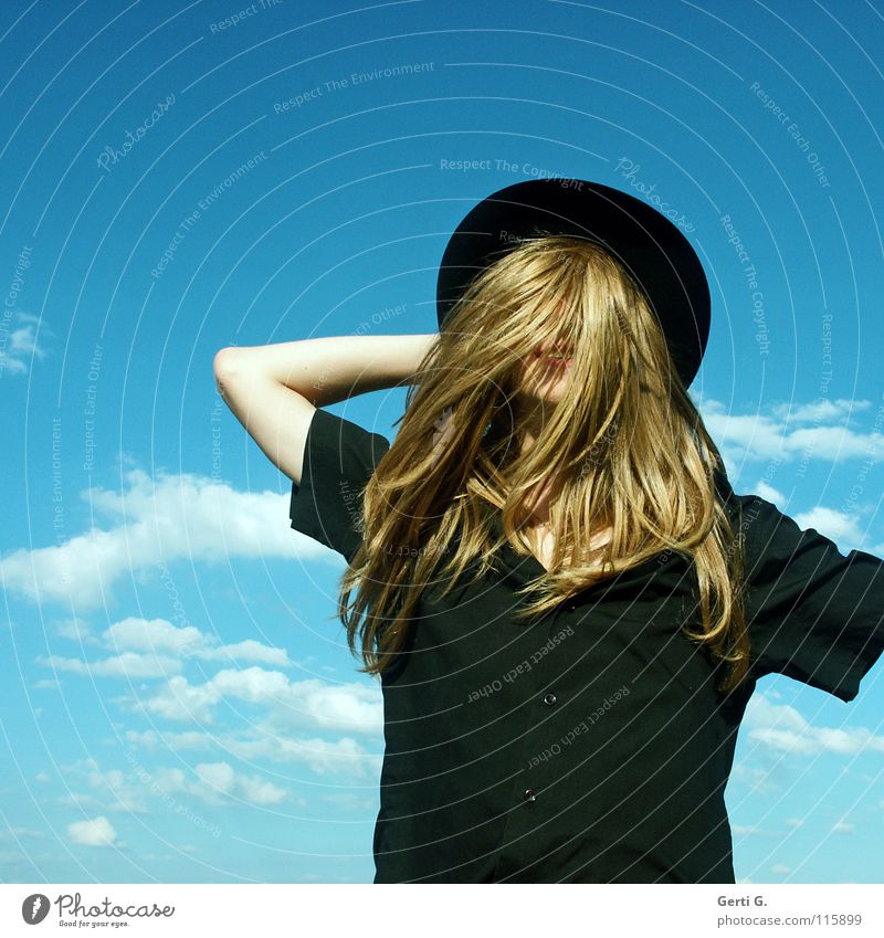 friendly smile Surrealism False Inverted Man Long-haired Blonde Headwear Camouflage Concealed Invisible Really Mystic Absurd Fantastic Shirt Black Sky blue