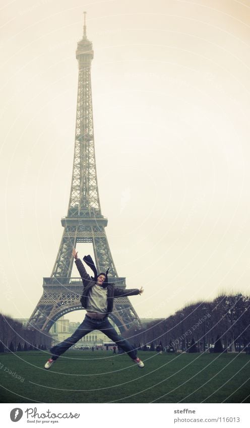 AIR JORDAN Paris Eiffel Tower Scarf Jump High jump Air Gray Green Black Neckerchief Tourist Attraction Landmark France Vacation & Travel Portrait format