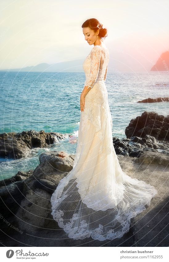 Wedding at the sea Smiling Stand Illuminate Beautiful Happy Love Elegant Peace Emotions Horizon Uniqueness Kitsch Joie de vivre (Vitality) Fashion Dream