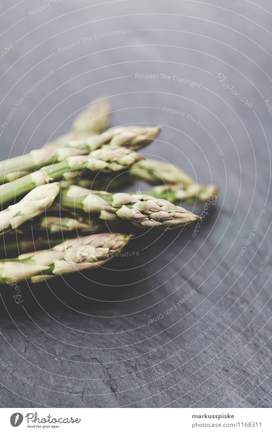 Green asparagus Food Vegetable Asparagus Asparagus season Bunch of asparagus Asparagus spears Asparagus head Nutrition Organic produce Vegetarian diet Diet