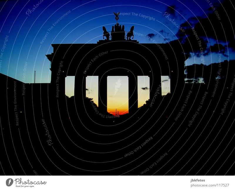 Berlin Colour photo Multicoloured Exterior shot Experimental Deserted Light Shadow Contrast Silhouette Sunrise Sunset The Wall Brandenburg Gate Germany