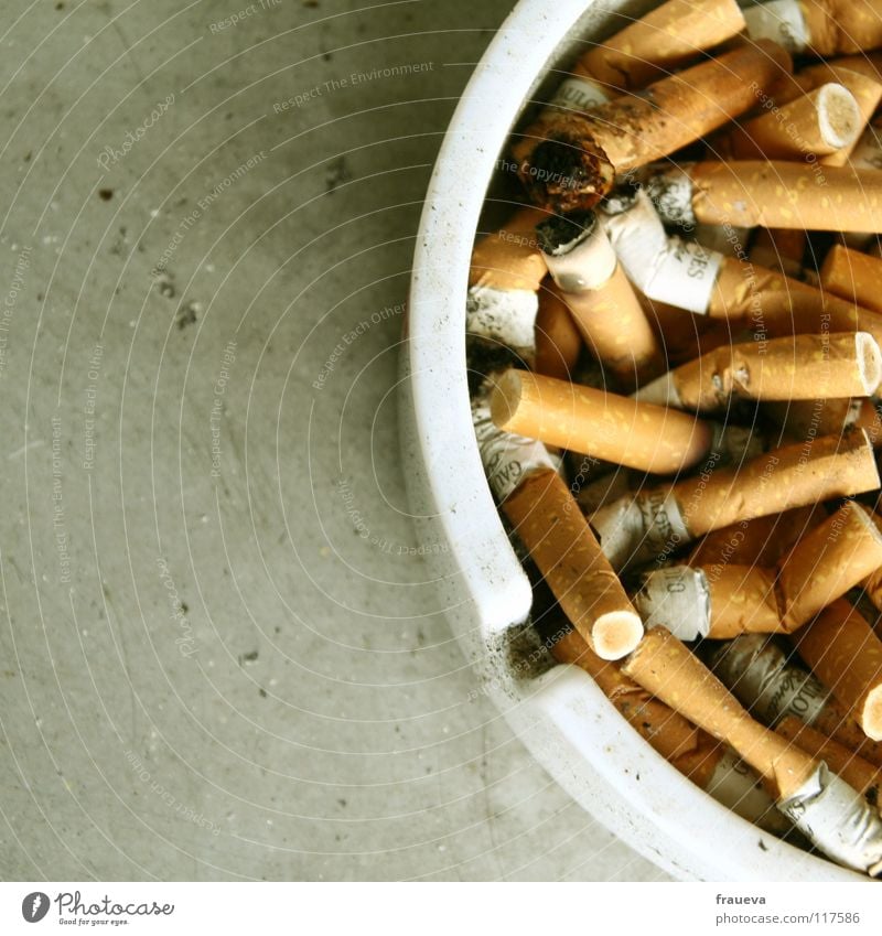 full ashtray Ashtray Cigarette Disgust Window board Unhealthy Colour smoke Smoking Ashes tumble grisly Close-up Alcohol-fueled Cigarette Butt Exterior shot