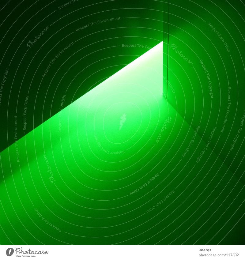 green cast Light Geometry Unhealthy Green Green undertone Gaudy Grass green Lighting Radiation Dazzle Corner Wall (building) Narrow Oppressive Uncomfortable