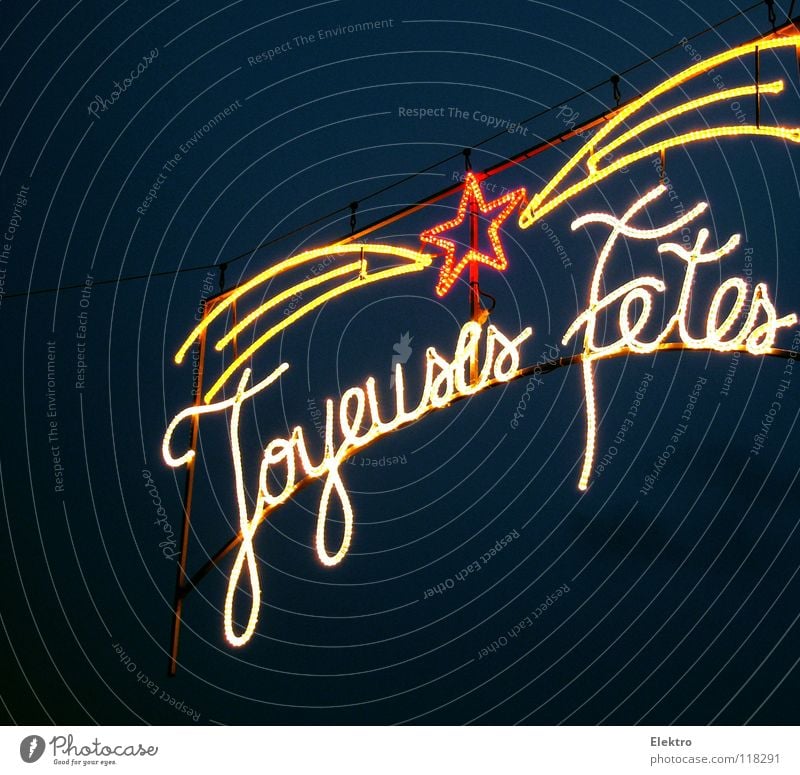 Star of the Wise - Joyeuses Fêtes France Fairy lights Lighting Event lighting Neon light Star (Symbol) Europe Letters (alphabet) Characters Dark background