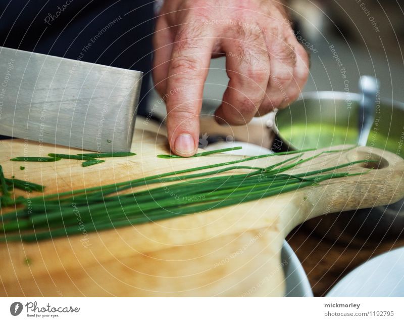 Parsley for the soup Soup Stew Herbs and spices Lunch Dinner Vegetarian diet Diet Fasting Slow food Italian Food Asian Food Pot Knives cutting knife Lifestyle