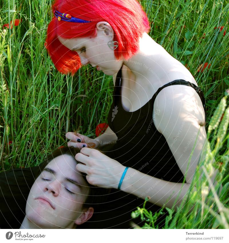 It's one of those hot sky-blue days. Sister Brothers and sisters Dress Black Red-haired Unnatural Hair circlet Hand Concentrate Friendliness Caresses