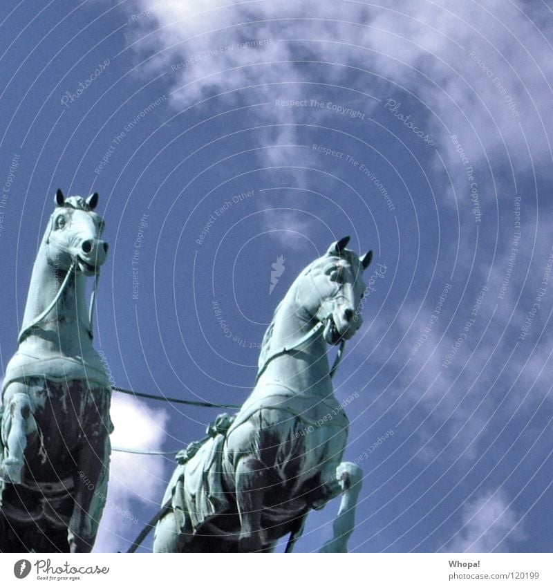 Right Brandenburg Gate Horse Clouds White Historic Germany Berlin Sky Blue