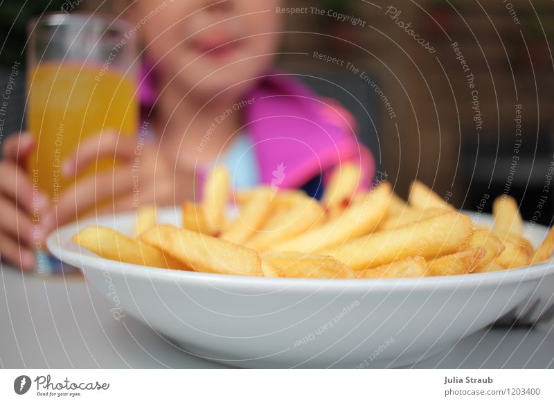 tasty fries Nutrition Lunch Fast food Finger food French fries Ketchup Beverage Drinking Lemonade Plate Glass Vacation & Travel Trip Summer Child Girl Infancy 1