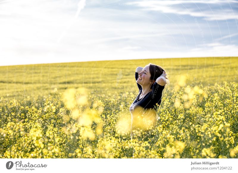 Yellow Happiness Lifestyle Elegant Style Beautiful Healthy Wellness Harmonious Vacation & Travel Summer Sun Human being Feminine 1 18 - 30 years