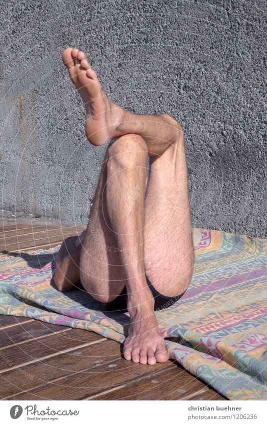 On foot Joy Contentment Calm Vacation & Travel Summer Summer vacation Sun Sunbathing Beach Ocean Man Adults Legs 1 Human being To enjoy Sleep Healthy Happy