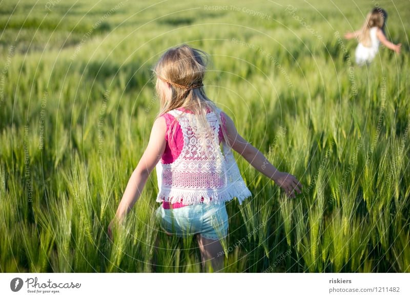 happy hippie days iii Human being Feminine Child Girl Brothers and sisters Sister Infancy 2 3 - 8 years Environment Nature Plant Sun Sunrise Sunset Sunlight