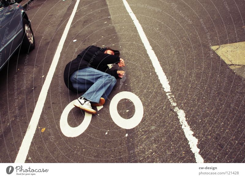 200th - chillen on top of the bike Relaxation Cone of light Floor covering Chewing gum Pedestrian Timeless Stand Man Masculine Vacation & Travel Interior shot