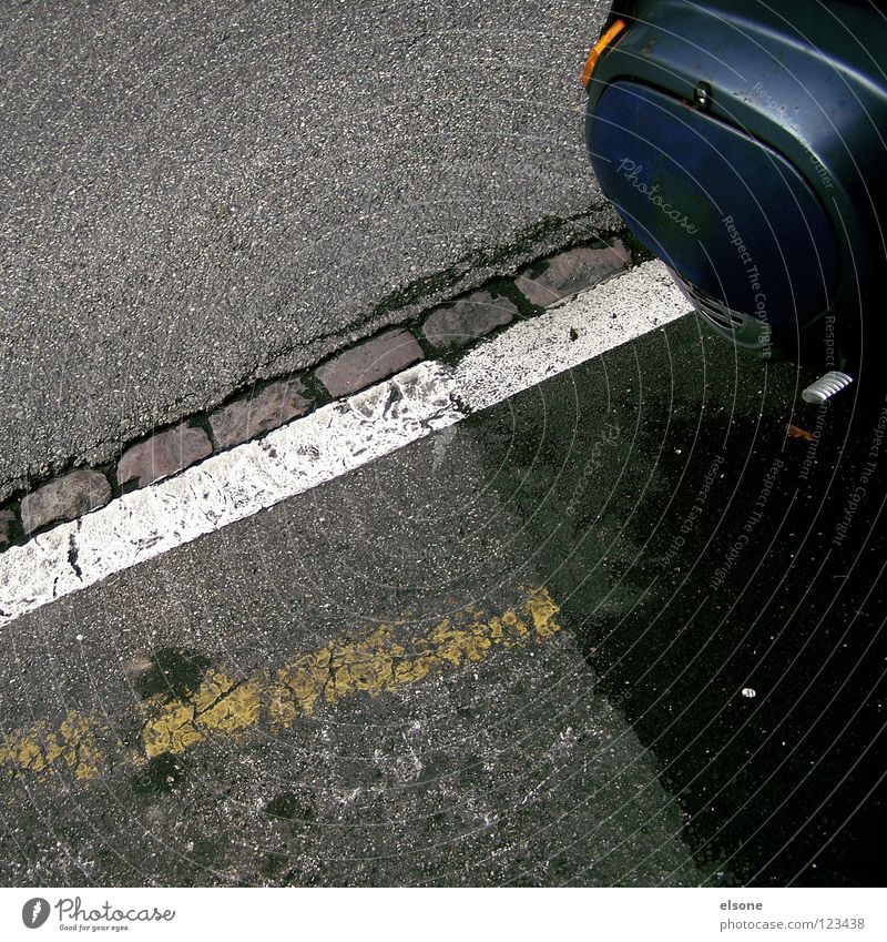 ::BACKPART:: Stripe Right Curbside Direction Urban traffic regulations Road traffic Bird's-eye view Town Turn off Cycle path Empty Crossroads Lane markings Gray