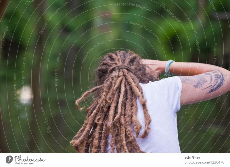 Spreedorado. Spreemai. Human being Feminine Young woman Youth (Young adults) Woman Adults Hair and hairstyles Back Arm 1 30 - 45 years Green Take a photo