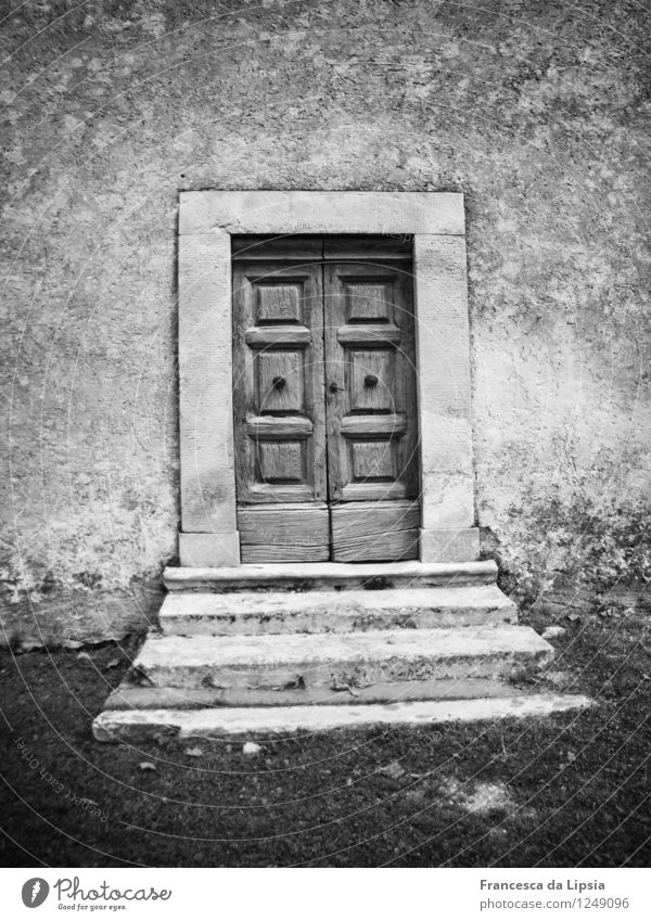 Somewhere in the Italian mountains Italy Small Town Deserted Church Architecture Wall (barrier) Wall (building) Facade door Stone Wood Old Historic Eternity