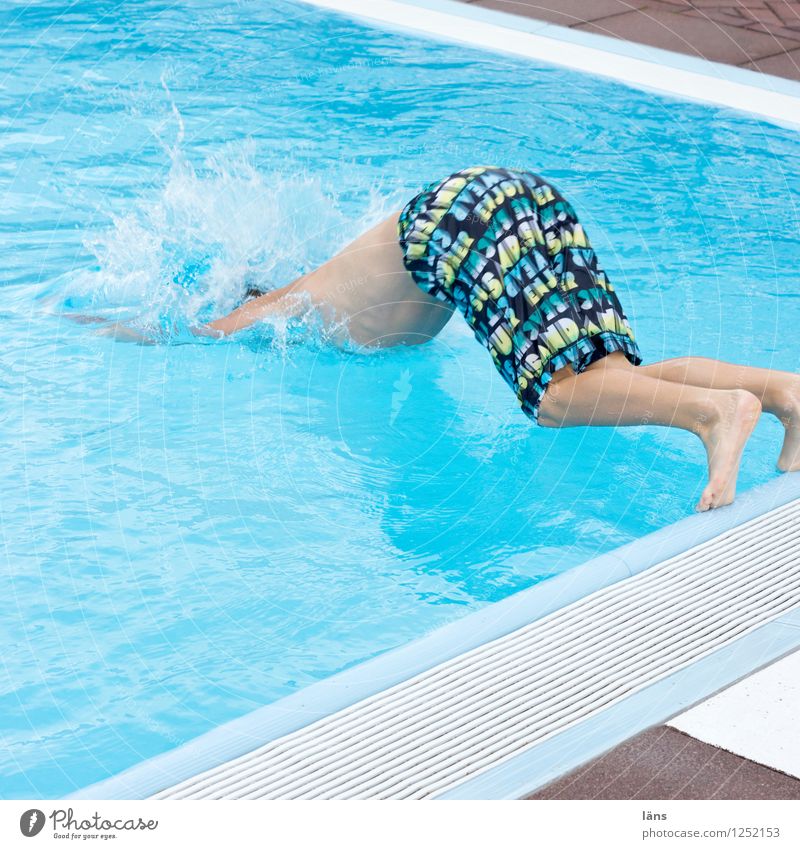 go underground Human being Boy (child) Life 1 Swimming pool Movement Relationship Testing & Control Colour photo