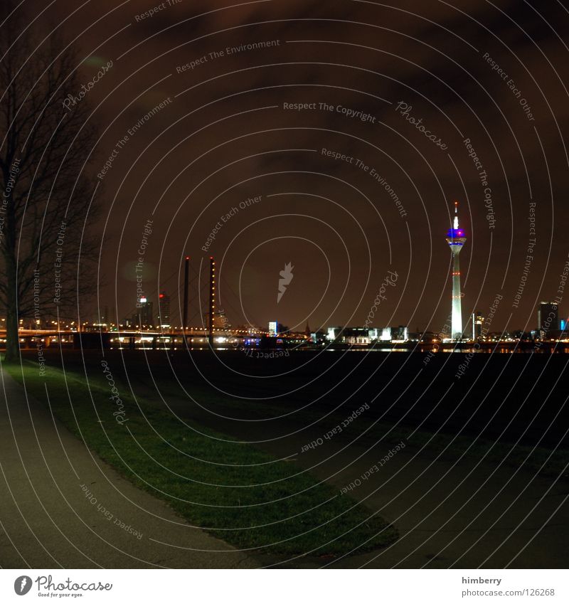 sleepless Rheinturm Town Lifestyle Night life Transmit Transmitting station Long exposure Exposure Duesseldorf Modern Rhine Evening Street Blue Skyline