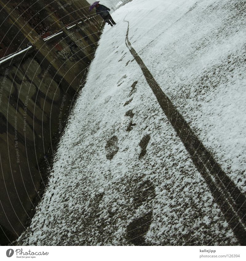 cemetery wall Smoothness Slippery surface Road adherence Cemetery Wall (barrier) Commute Accident Road traffic Sidewalk Snow shovel Footpath Gray Town