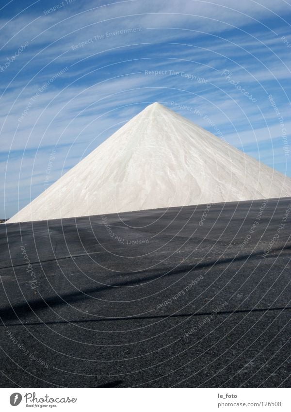 salt mountain Cold White Mountain Obscure Salt Sky Contrast Freedom Colour Structures and shapes Blue Snow Tilt Architecture