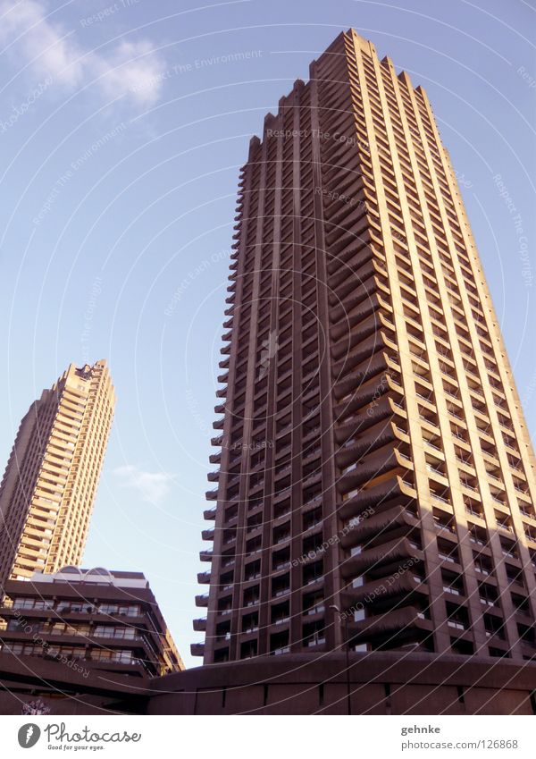 Barbican Centre London High-rise Sixties Old-school Concrete Light Prefab construction Architecture Historic barbican Cool (slang) Structures and shapes