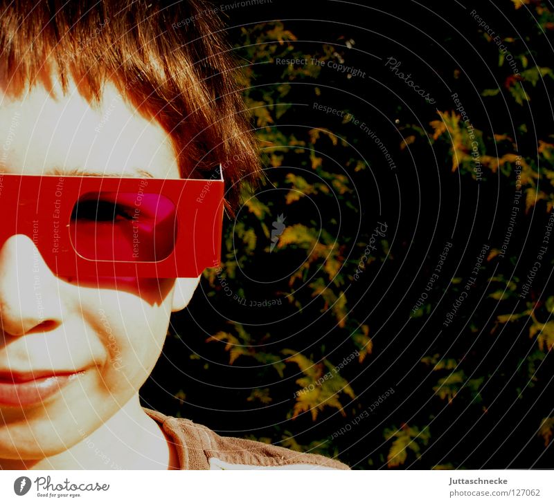 paul Boy (child) Child Red Pink Eyeglasses Sunglasses Portrait photograph Dazzle Multicoloured Joy lousejunge Face Nose Mouth Eyes Juttas snail Rose glasses fun