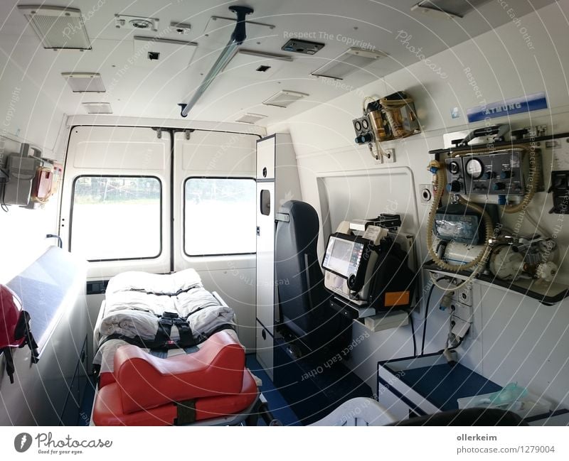 Ambulance Interior Professional training Internship Wooden spoon Senior citizen Doctor Workplace Hospital Rescue equipment Health care Business Company Team