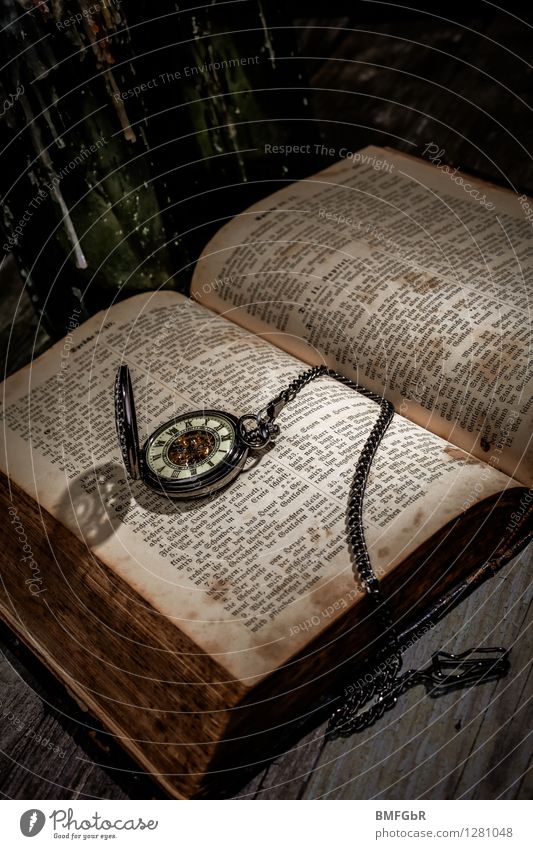 Dirty Times Style Life Hallowe'en Dark Creepy Retro Black Timidity Fantasy literature Grunge Vintage Know Bottle Clock Eternity watch chain Wax Ominous Sadness