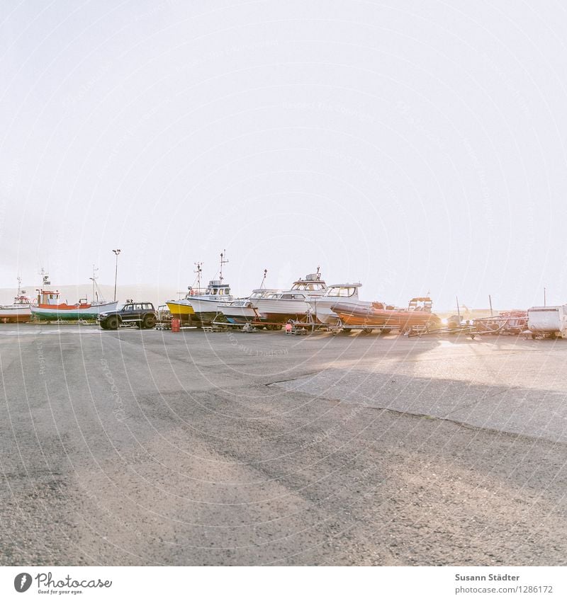 Iceland Port City Harbour Means of transport Ferry Fishing boat Sport boats Yacht Motorboat Sailboat Sailing ship Yacht harbour Work and employment Húsavík