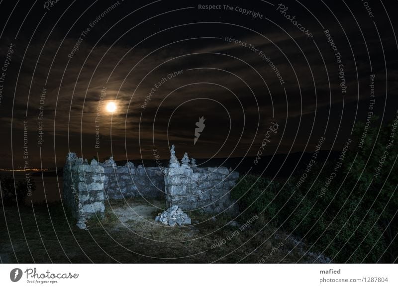 shell Night sky Moon Full  moon Summer Coast Croatia Village Ruin Manmade structures Wall (barrier) Wall (building) Stone Brown Gray Green Transience